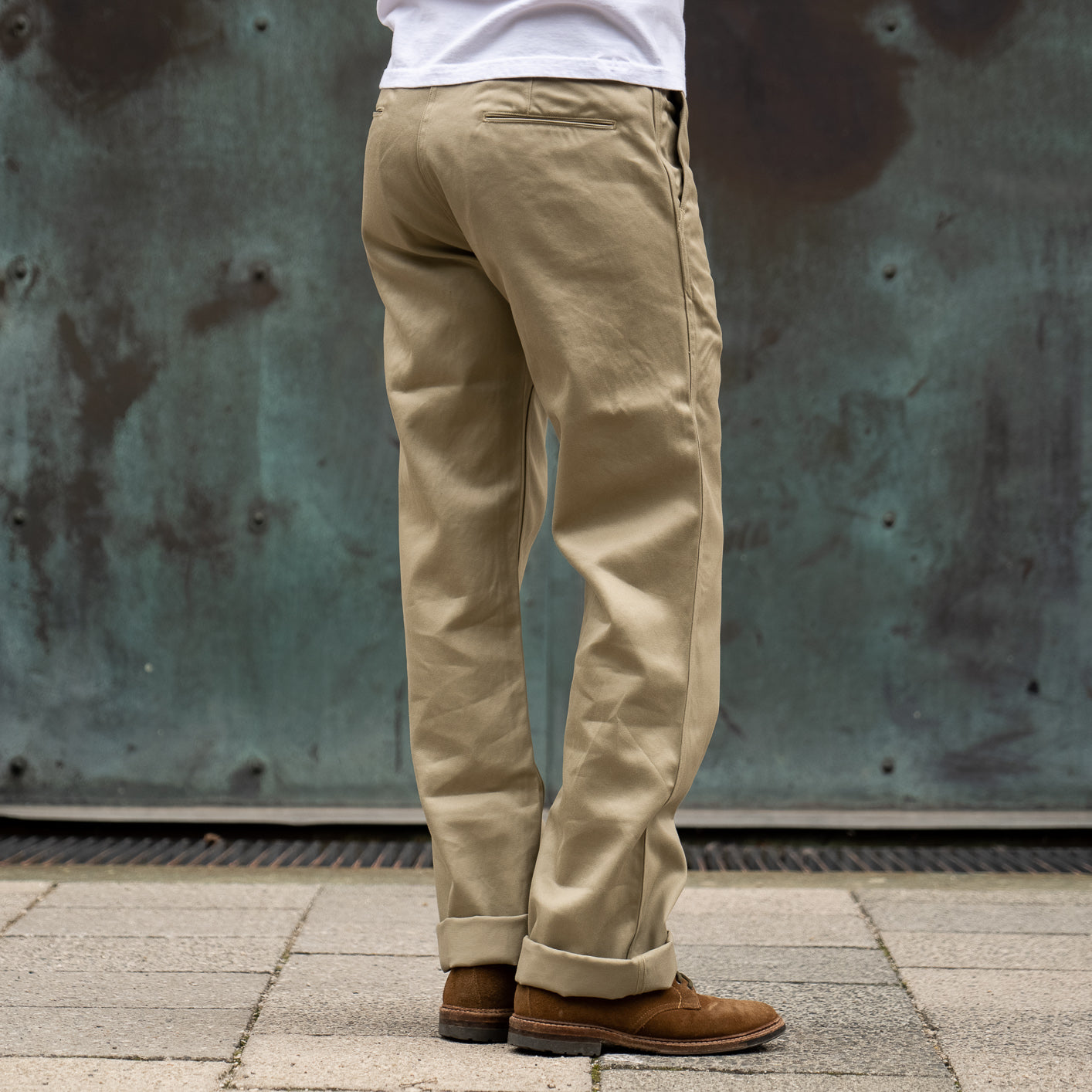 Khaki pants best sale in store