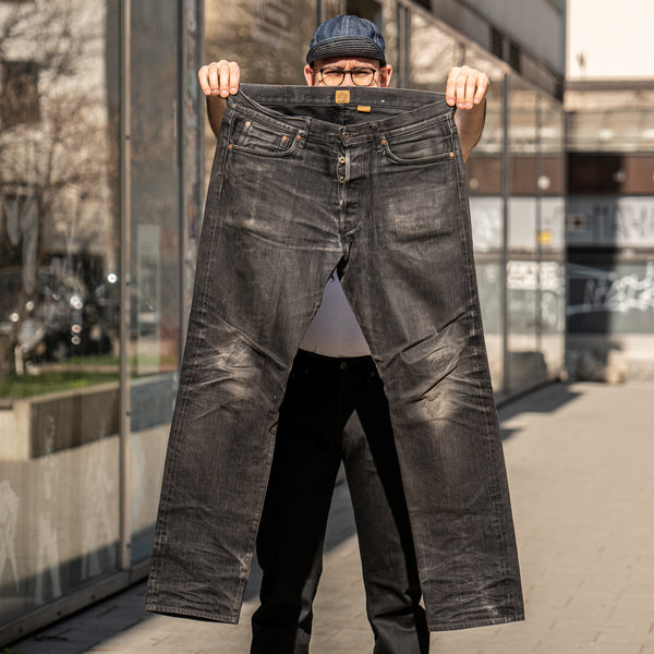 Indigofera Nash 14oz Gunpowder Selvage Jeans – Slim Tapered