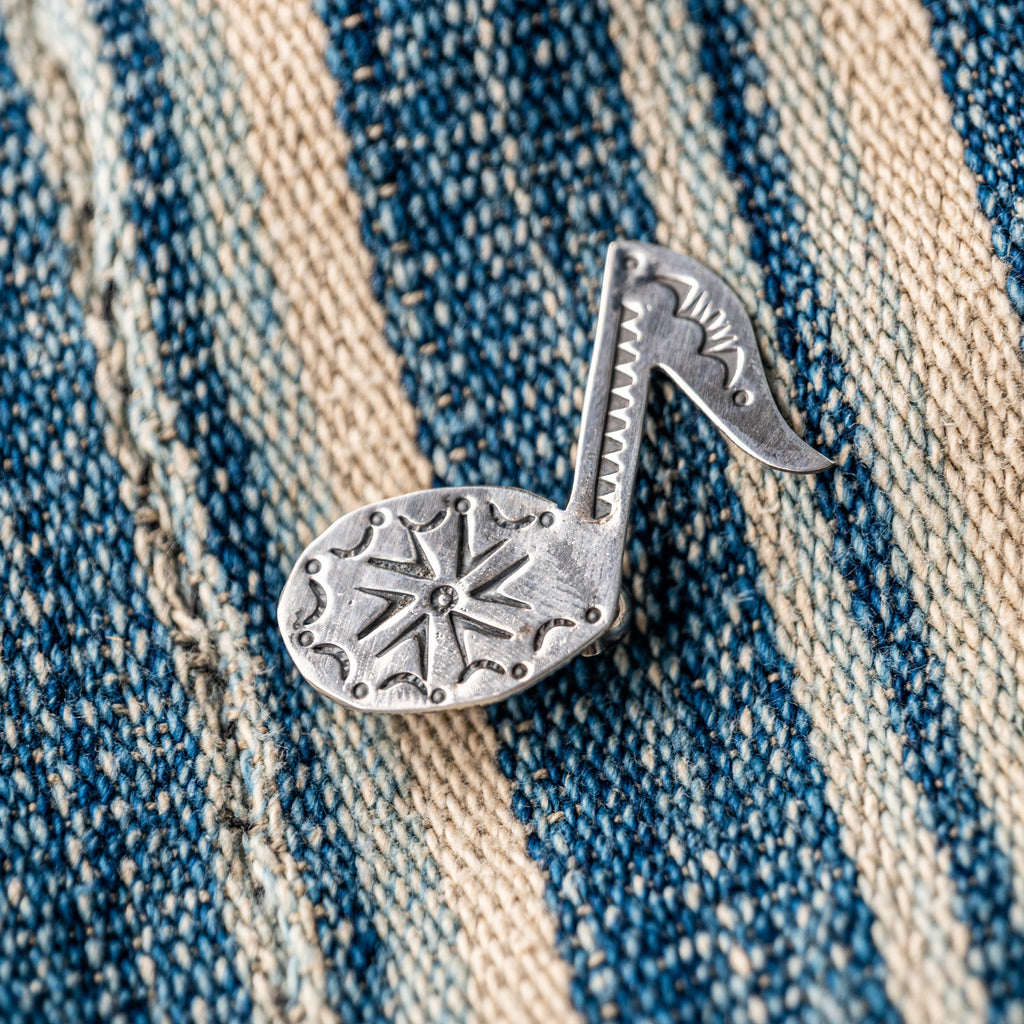 Munqa MUSIC NOTE Newtive Badge - 925 Sterling Silver