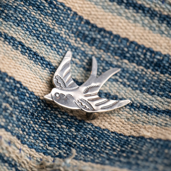 Munqa SWALLOW Newtive Badge - 925 Sterling Silver