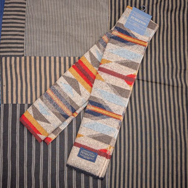 Pendleton Jacquard Wool Scarf – Wyeth Trail