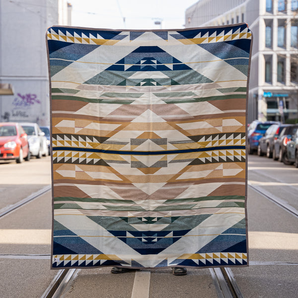 Pendleton Fossil Springs – Jacquard Blanket Robe