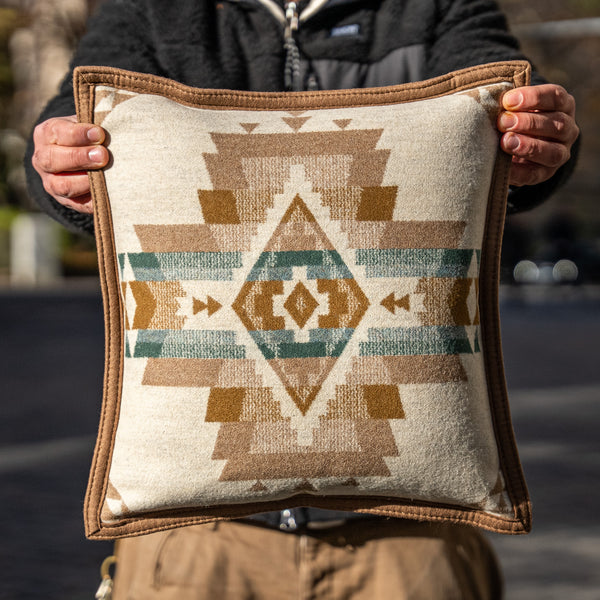 Pendleton Rock Point Jacquard Pillow – Ivory