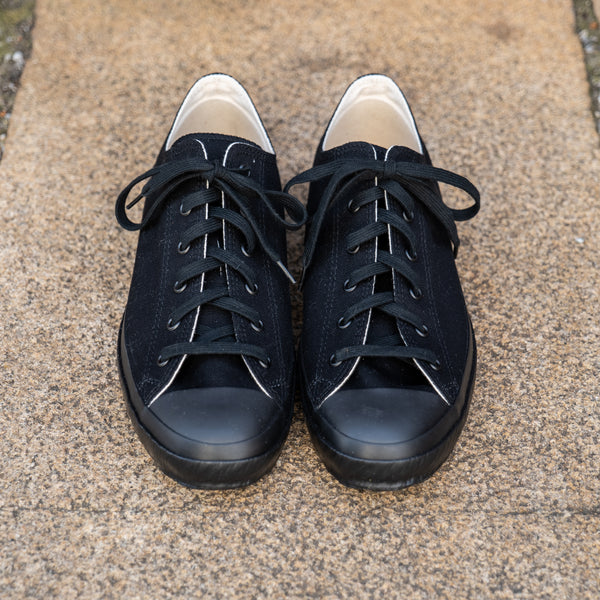 Shoes Like Pottery 01JP Low Sneaker – Black Mono