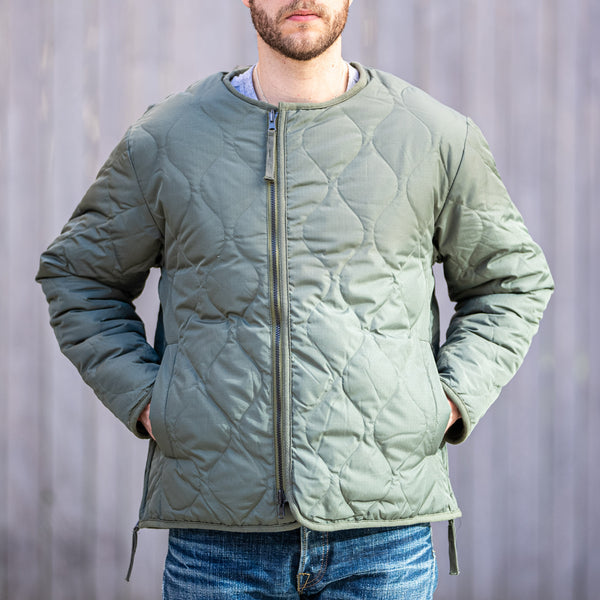 Taion Military Reversible Crew Neck Down Jacket – Olive / Olive