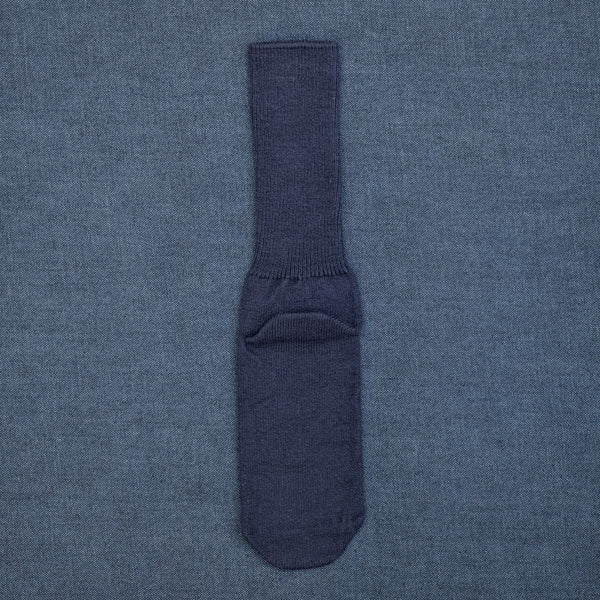 UES “Uneveness Yarn” 3-Ply Socks – Black