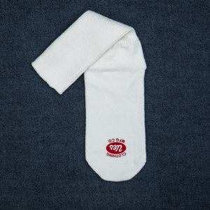UES “Uneveness Yarn” 3-Ply Socks – Off-White